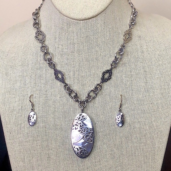 LOIS HILL Sterling Silver Mother of Pearl Inlay Necklace and Earrings - Picture 12 of 17